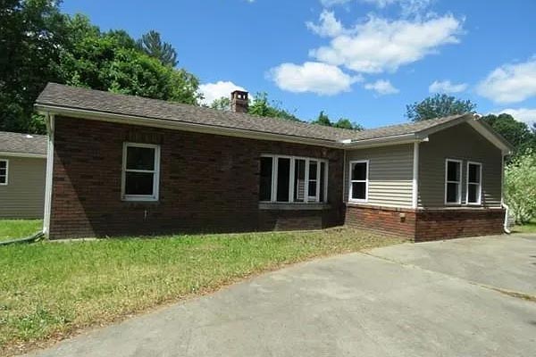 1098 Western Ave, Westfield, MA 01085 1098 Western Ave, Westfield, MA 01085