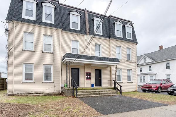 19 Emerson St, Chicopee, MA 01013 19 Emerson St, Chicopee, MA 01013