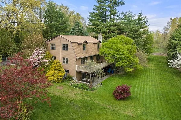 575 Piper Rd, West Springfield, MA 01089 575 Piper Rd, West Springfield, MA 01089
